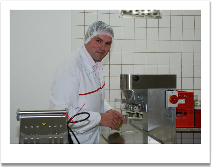 Wurstkonserven Konservenproduktion